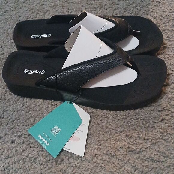 Aerothotic black sandals  Sz 7  NIB - Picture 4 of 10